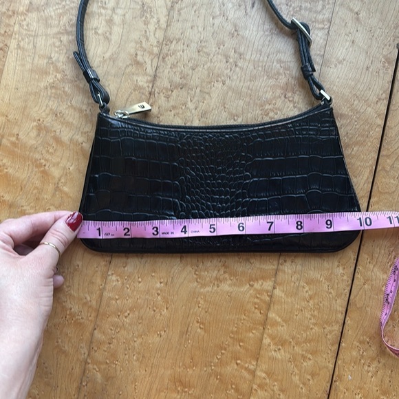 Express genuine leather crocodile print mini shoulder bag - Picture 6 of 7